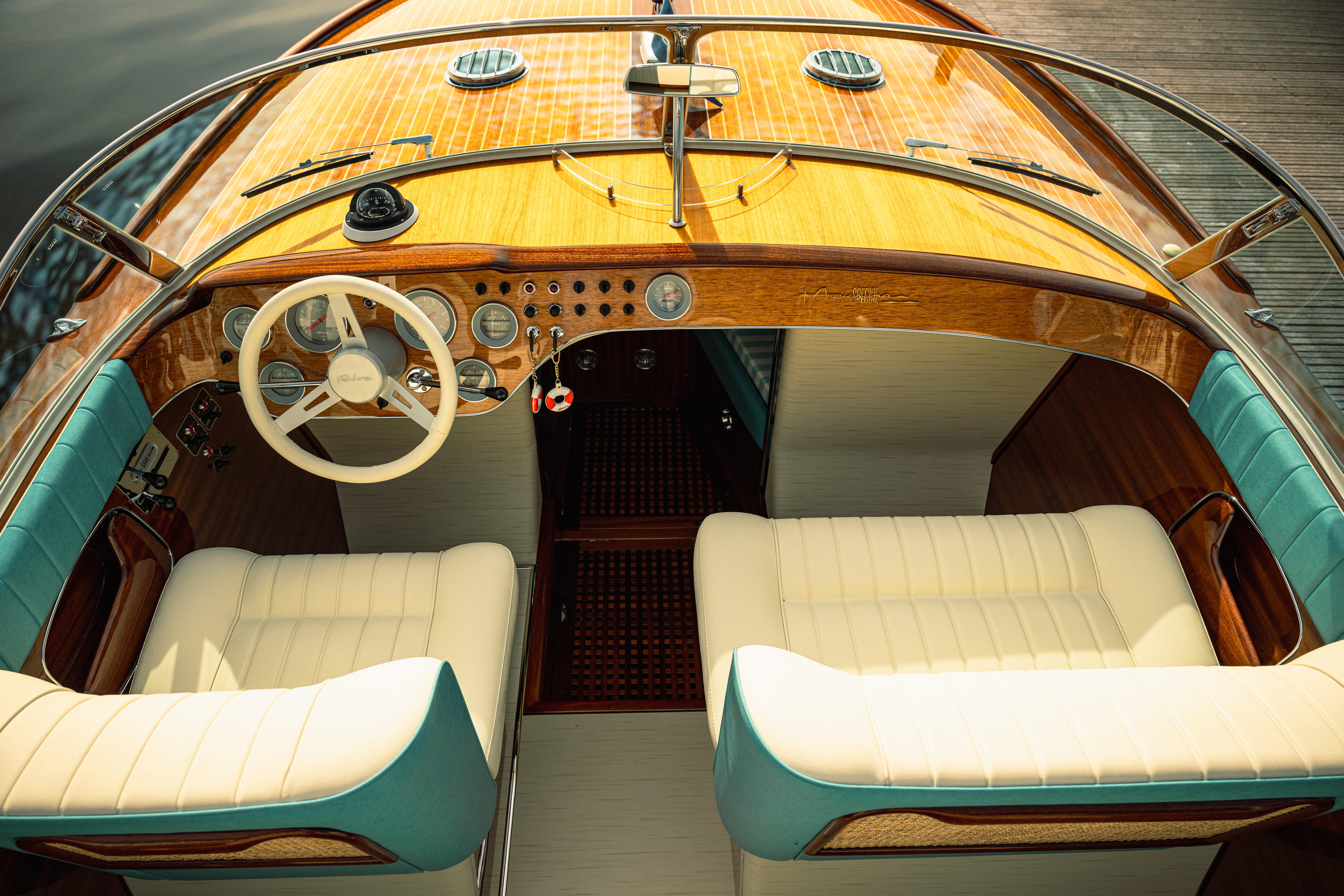 1986 RIVA AQUARAMA SPECIAL 